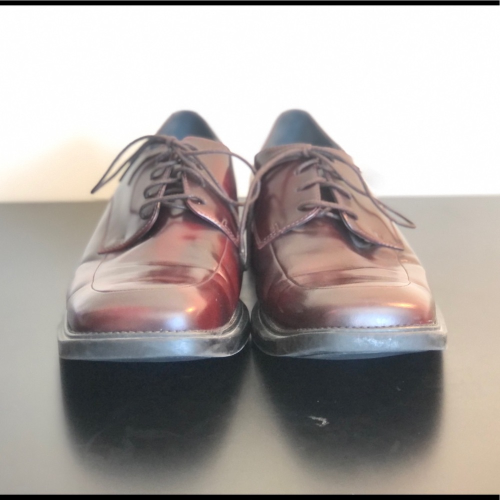 Kenneth Cole New York Men's Merge Oxfords Size 10.5 Medium/burgundy, (Used)
